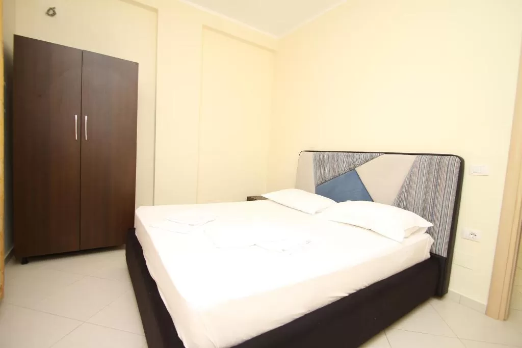 Ble Ble Apart 1 bdrm sv 1.jpg